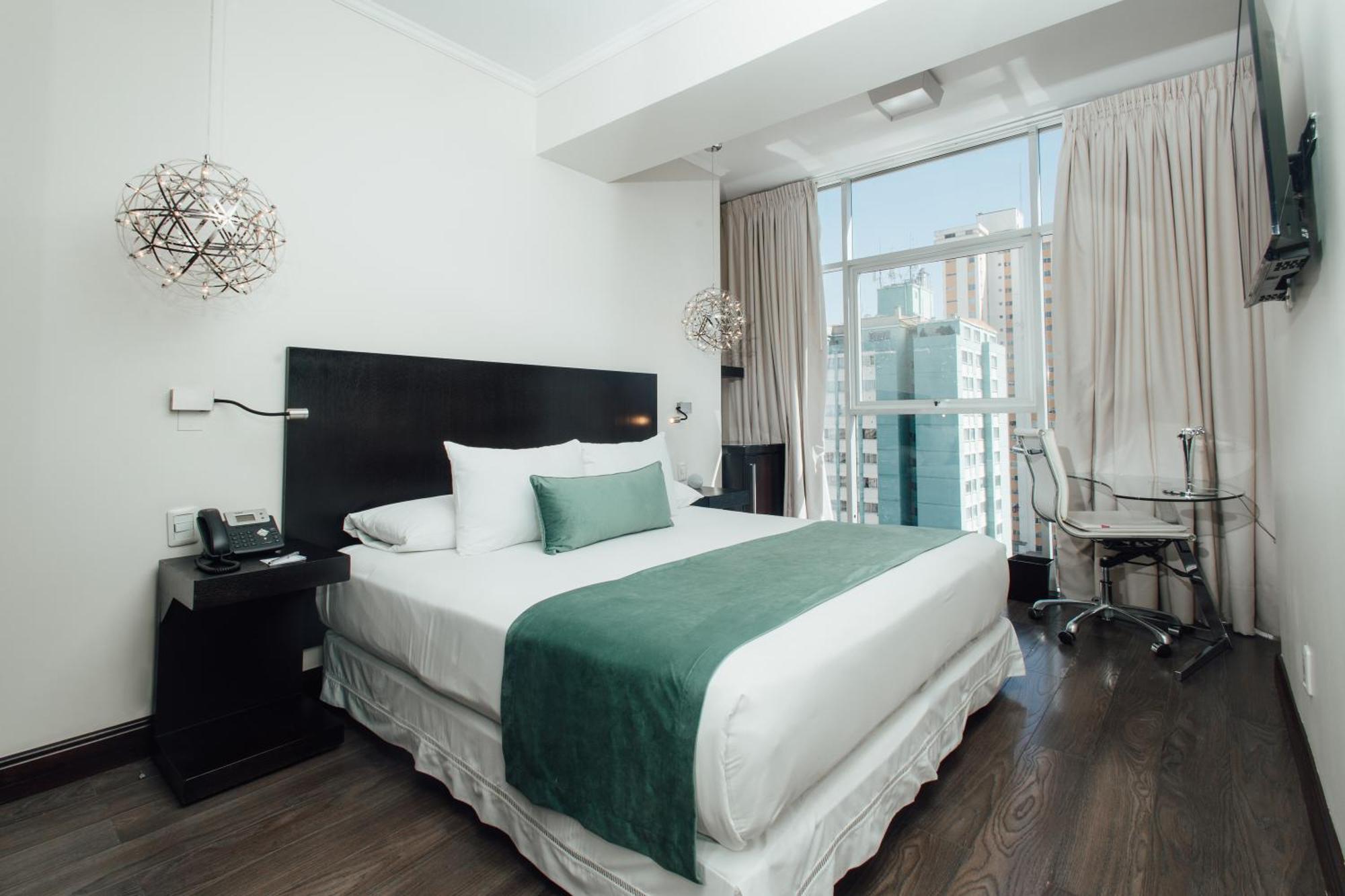 Stannum Boutique & La Paz